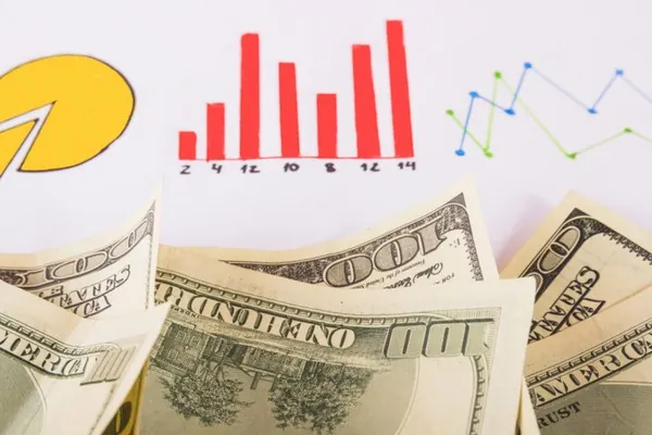 Hình ảnh biểu thị rủi ro mất dữ liệu và tài chính trong không gian mạng